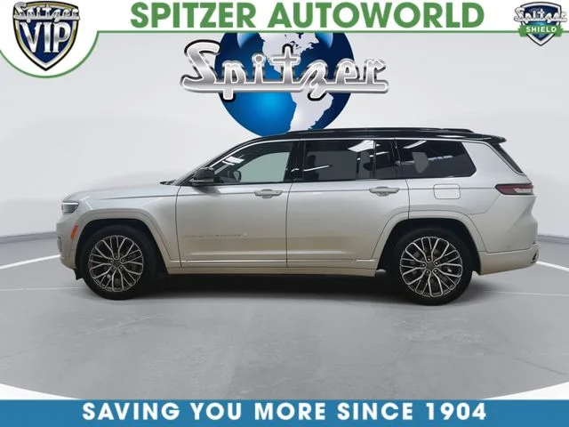 Used 2024 Silver Jeep Summit image 6