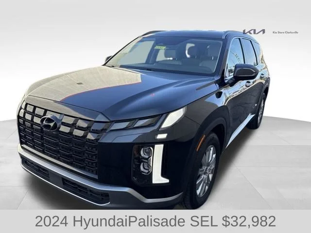 Used 2024 White Hyundai SEL image 4