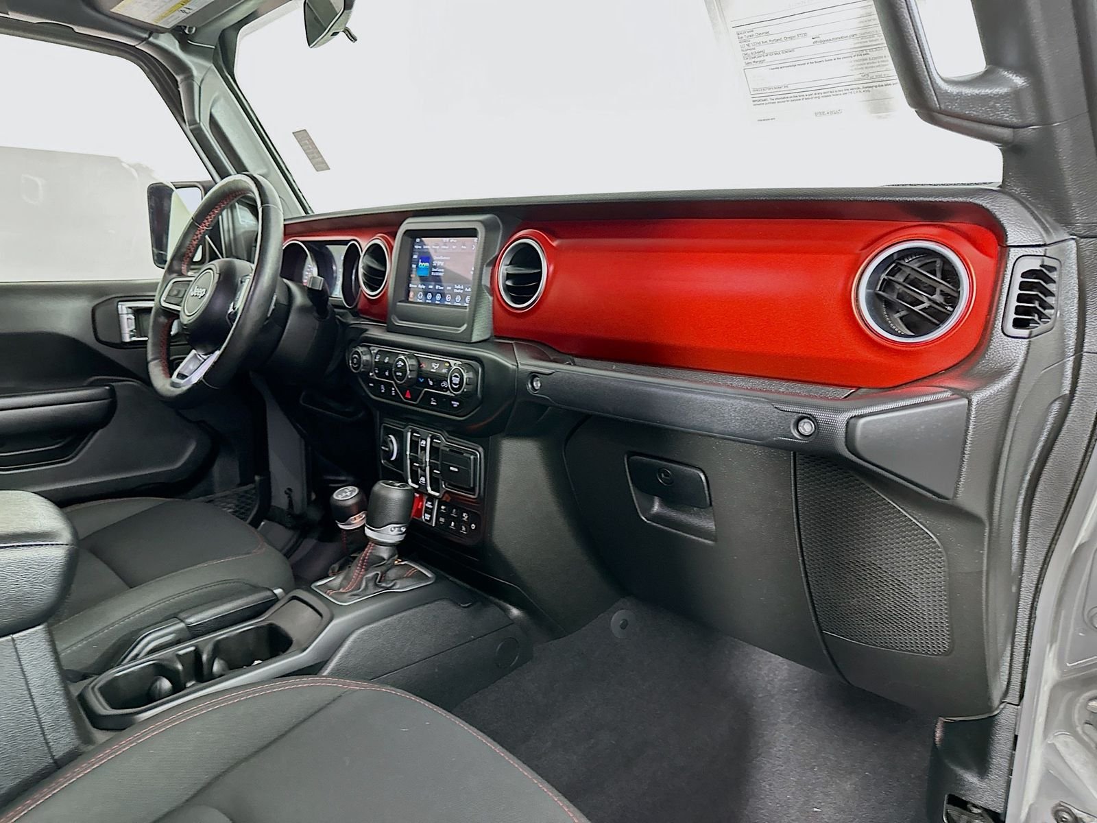 Used 2021 Sting-Gray Clearcoat Jeep Rubicon image 29