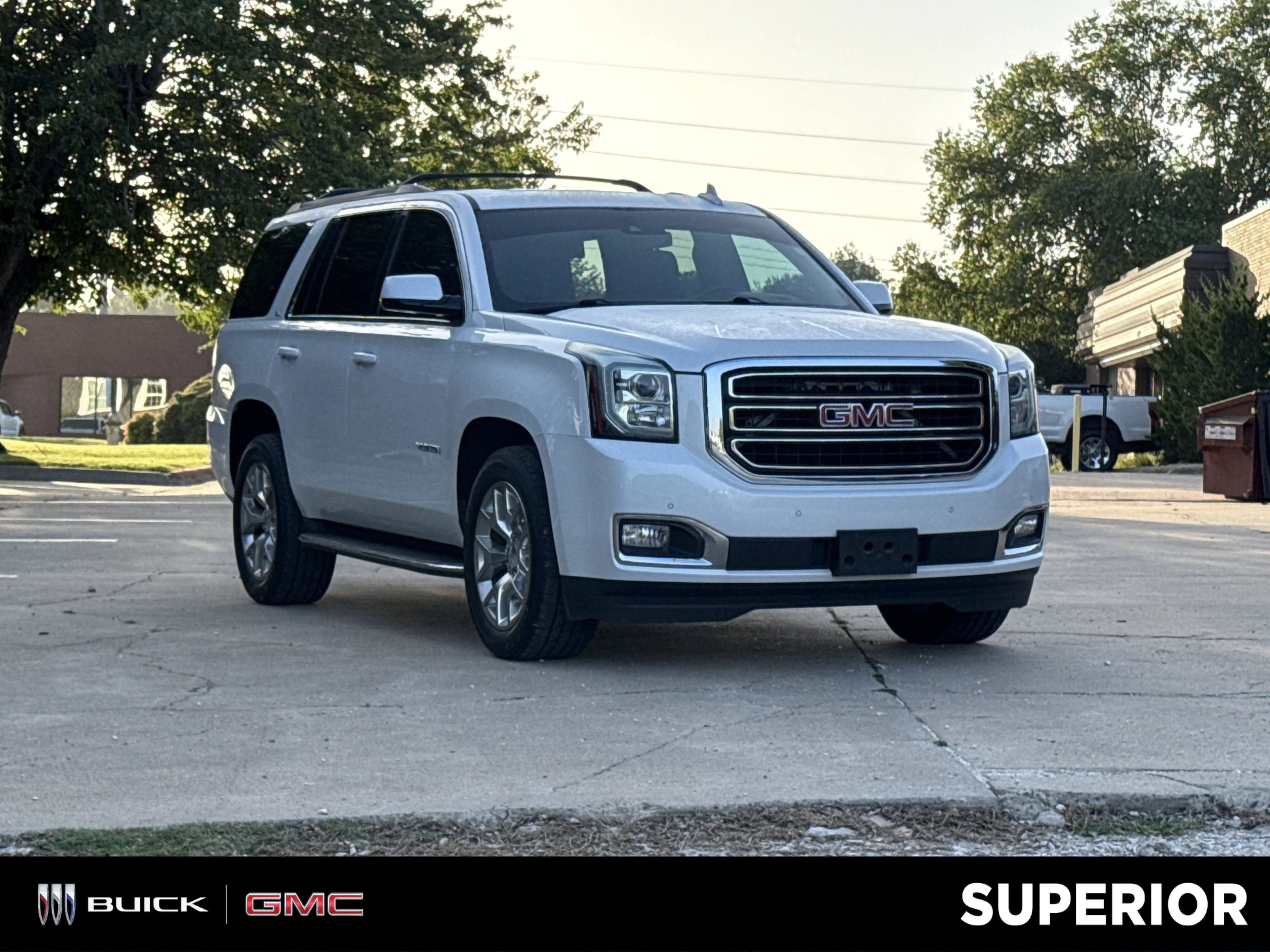 Used 2016 White Frost Tricoat GMC SLT 4WD image 1