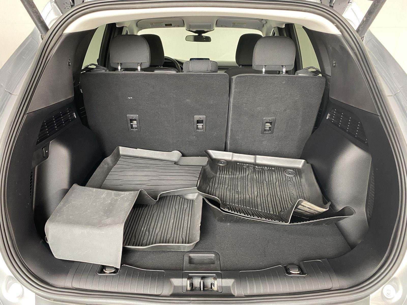 Used 2023 Iconic Silver Ford Active image 7