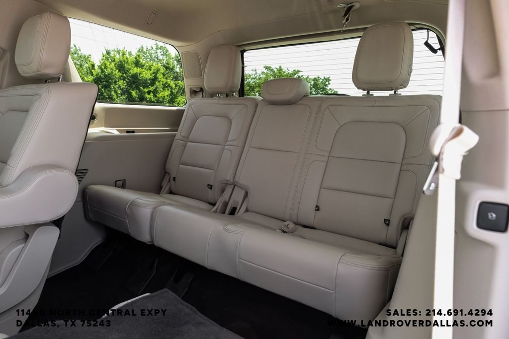 Used 2021 White Lincoln Reserve image 50