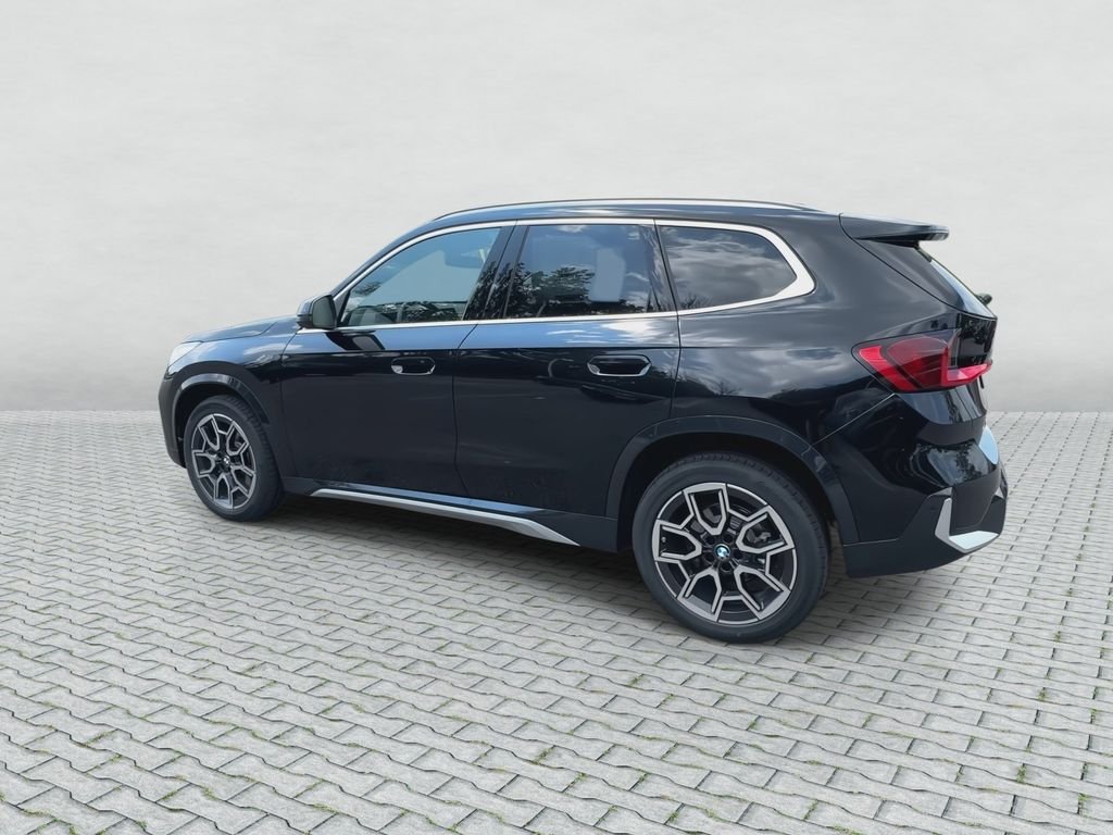 New 2026 Black Sapphire Metallic BMW xDrive28i image 6