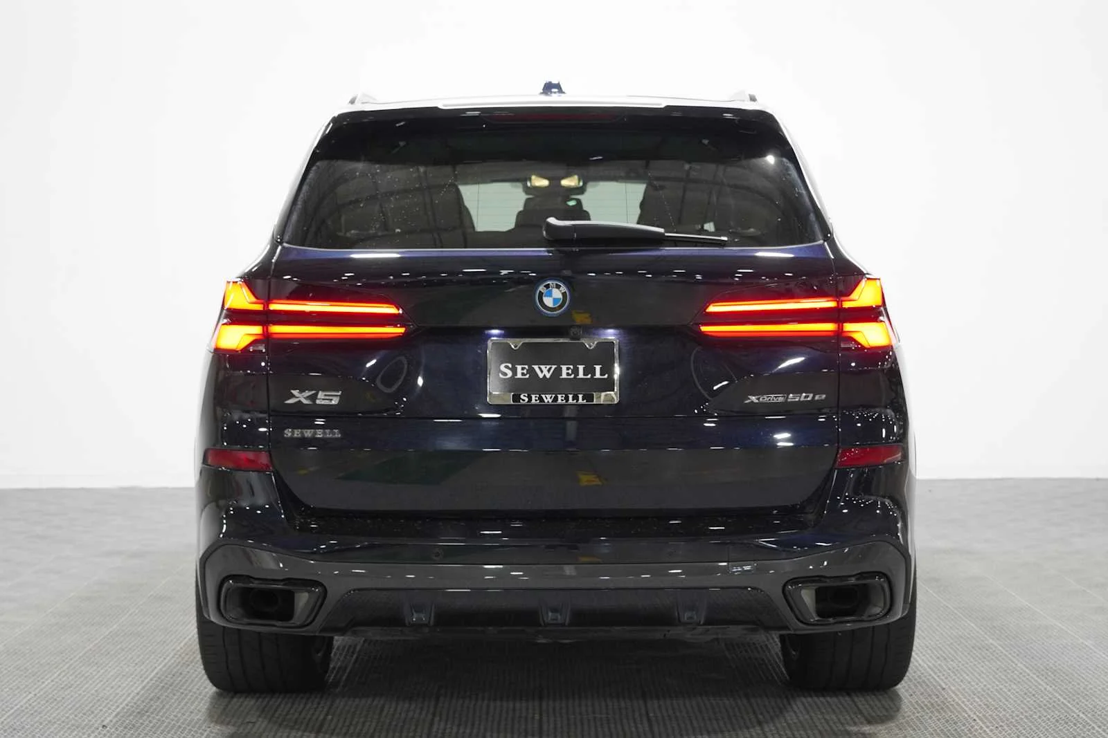 Certified Used 2024 Carbon Black Metallic BMW xDrive50e image 4