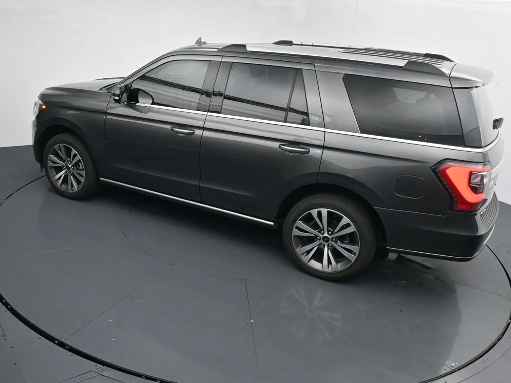 Used 2021 Gray Ford Limited image 24