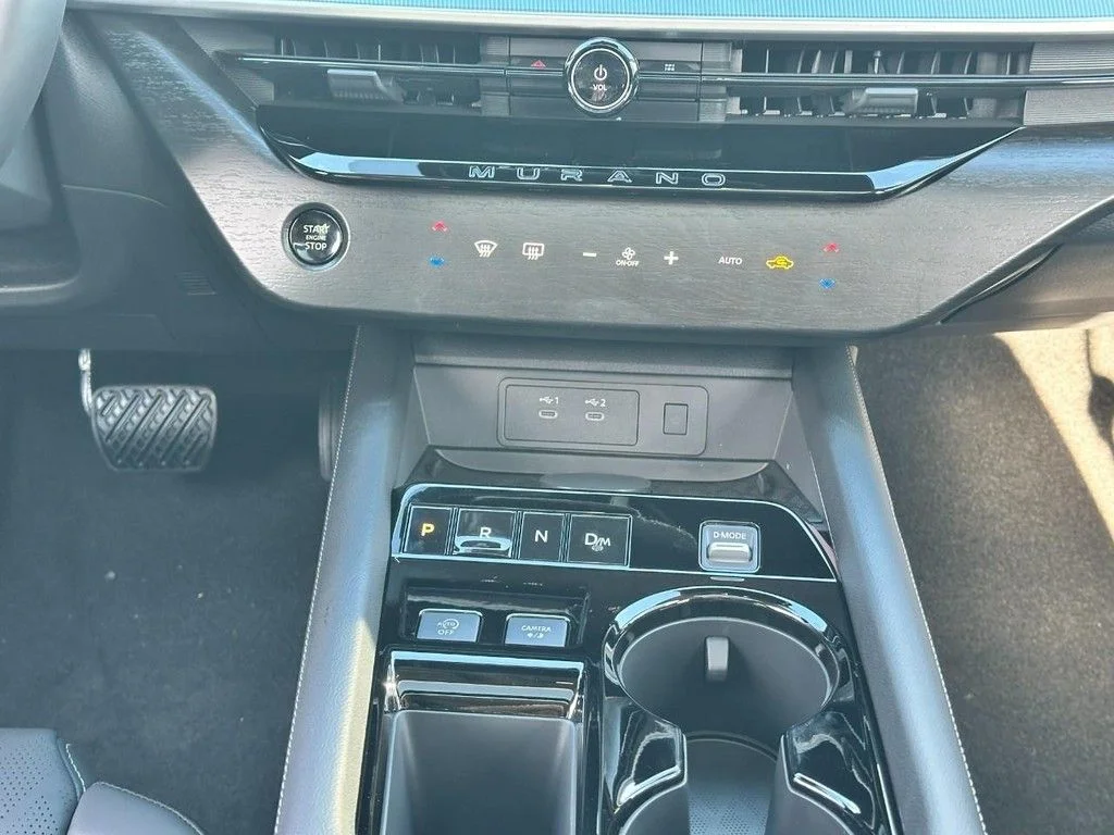 New 2026 Champagne Silver Metallic Nissan Platinum image 9