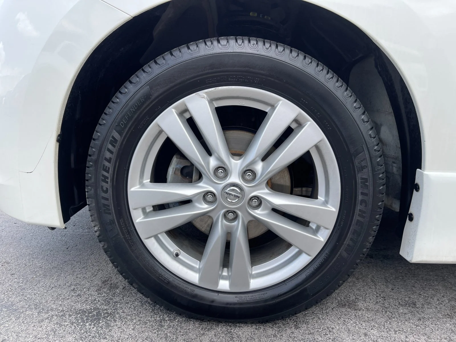 Used 2014 White Nissan 3.5 SL image 34