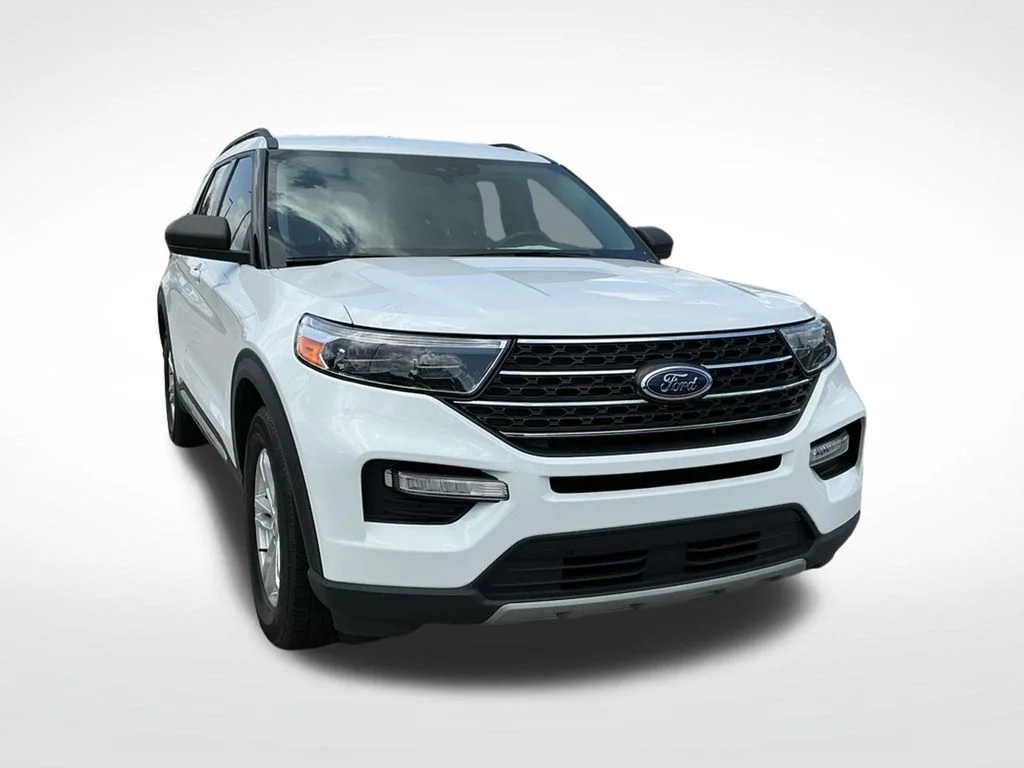 Used 2023 White Ford XLT image 9