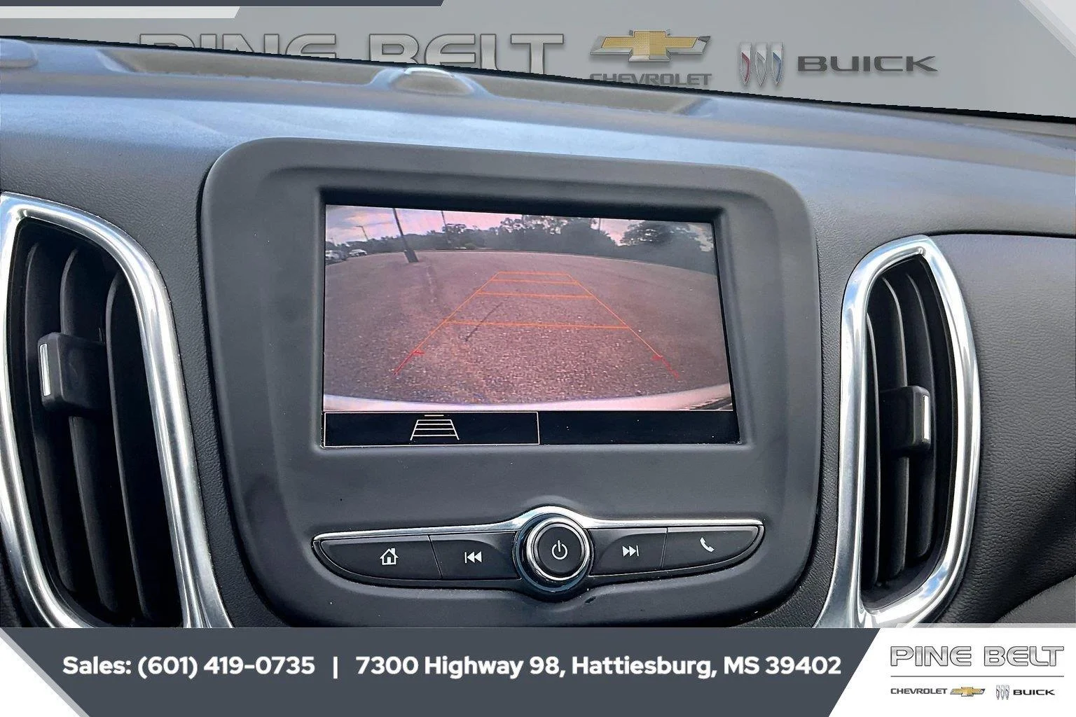 Used 2022 SILVER ICE METALLIC Chevrolet LT image 15