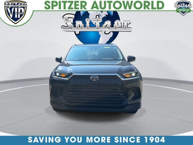 Used 2025 Black Toyota XLE image 3
