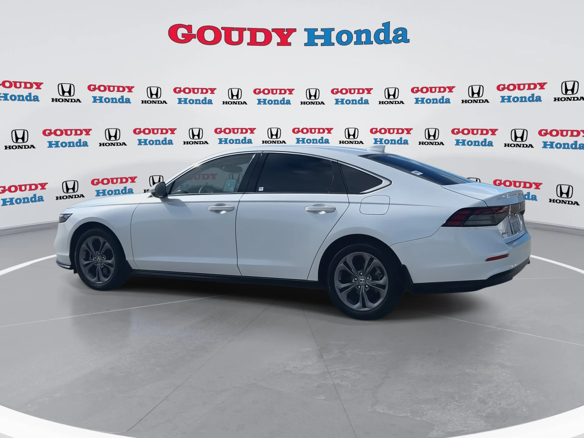 Certified Used 2024 Platinum White Pearl Honda EX image 32