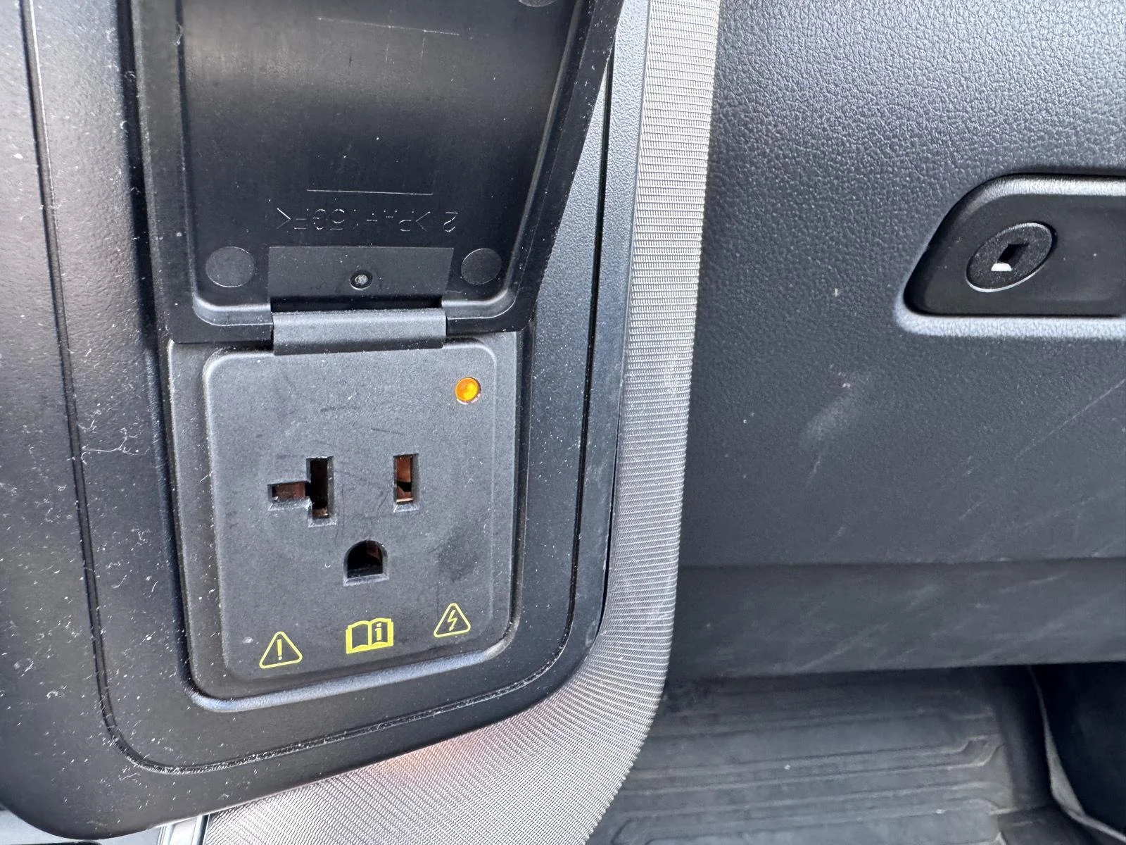 Used 2024 Agate Black Ford Platinum image 17