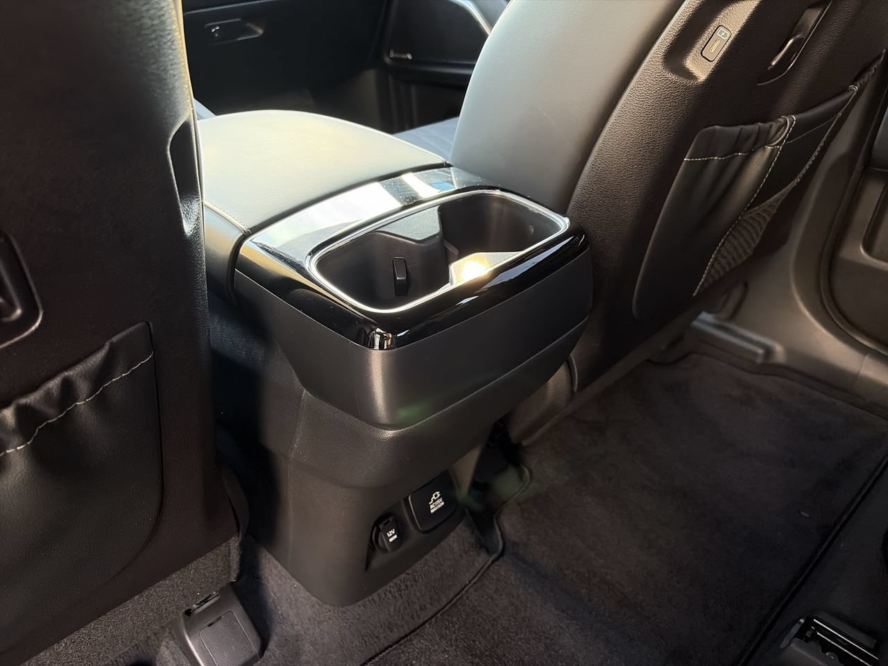 Used 2024 Wolf Gray Kia SX Prestige X-Line image 33