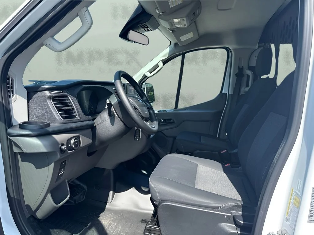 Used 2025 White Ford Base image 9