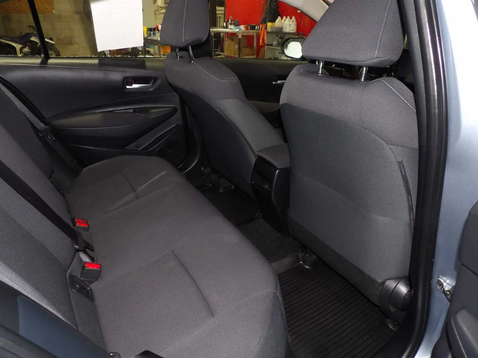2021 Toyota Corolla LE - Photo 11