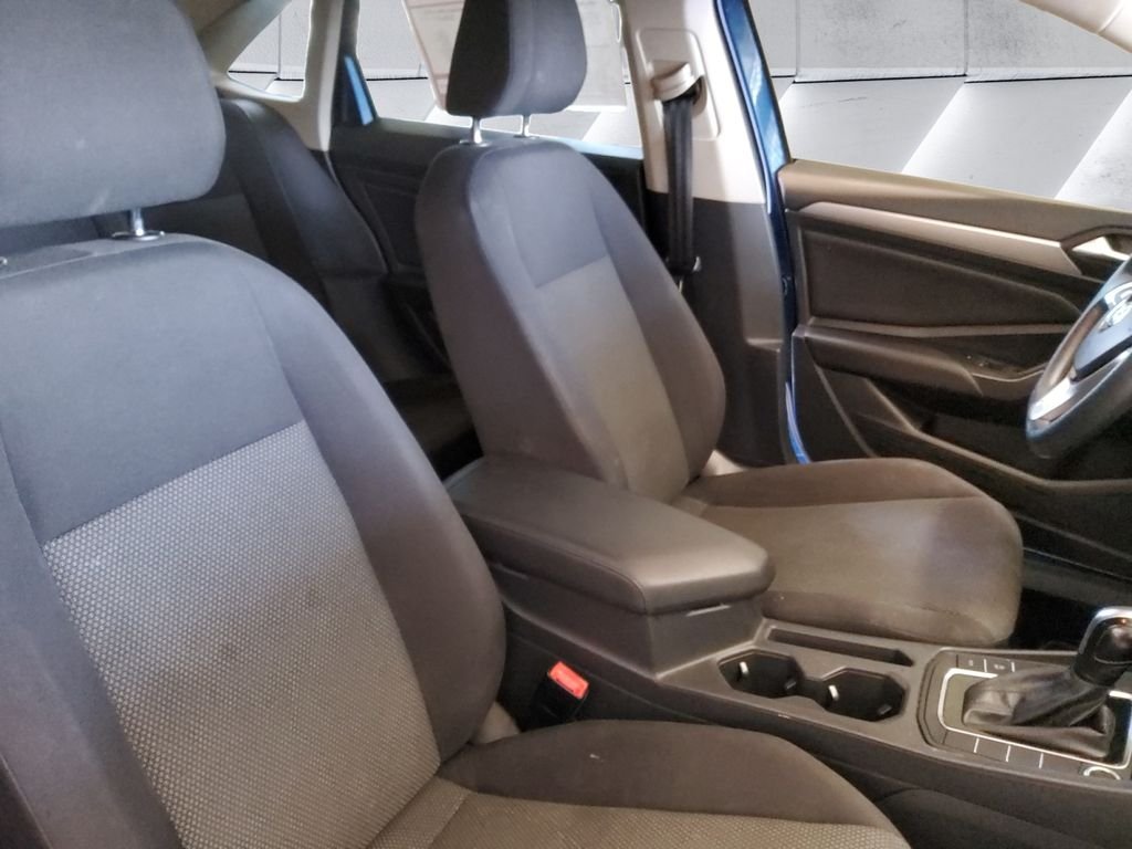 Used 2019  Volkswagen 1.4T S image 14