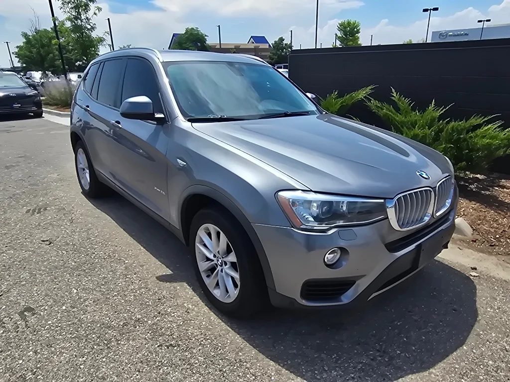 Used 2017 Space Gray Metallic BMW xDrive28i image 17