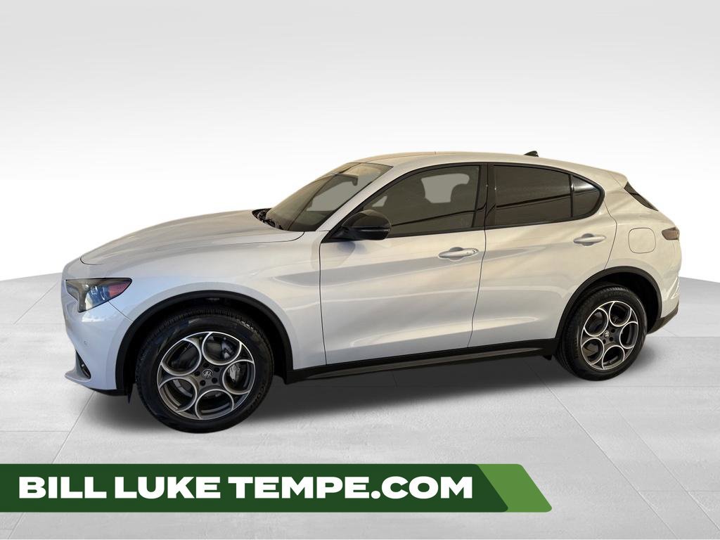 2025 Alfa Romeo Stelvio