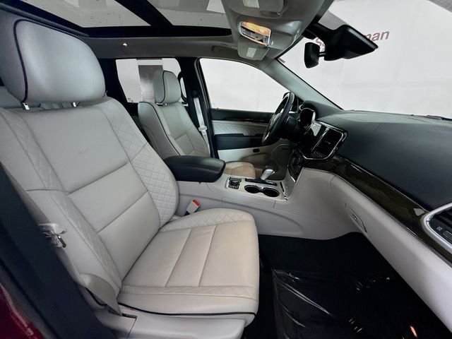 Used 2021 Red Jeep Summit image 29