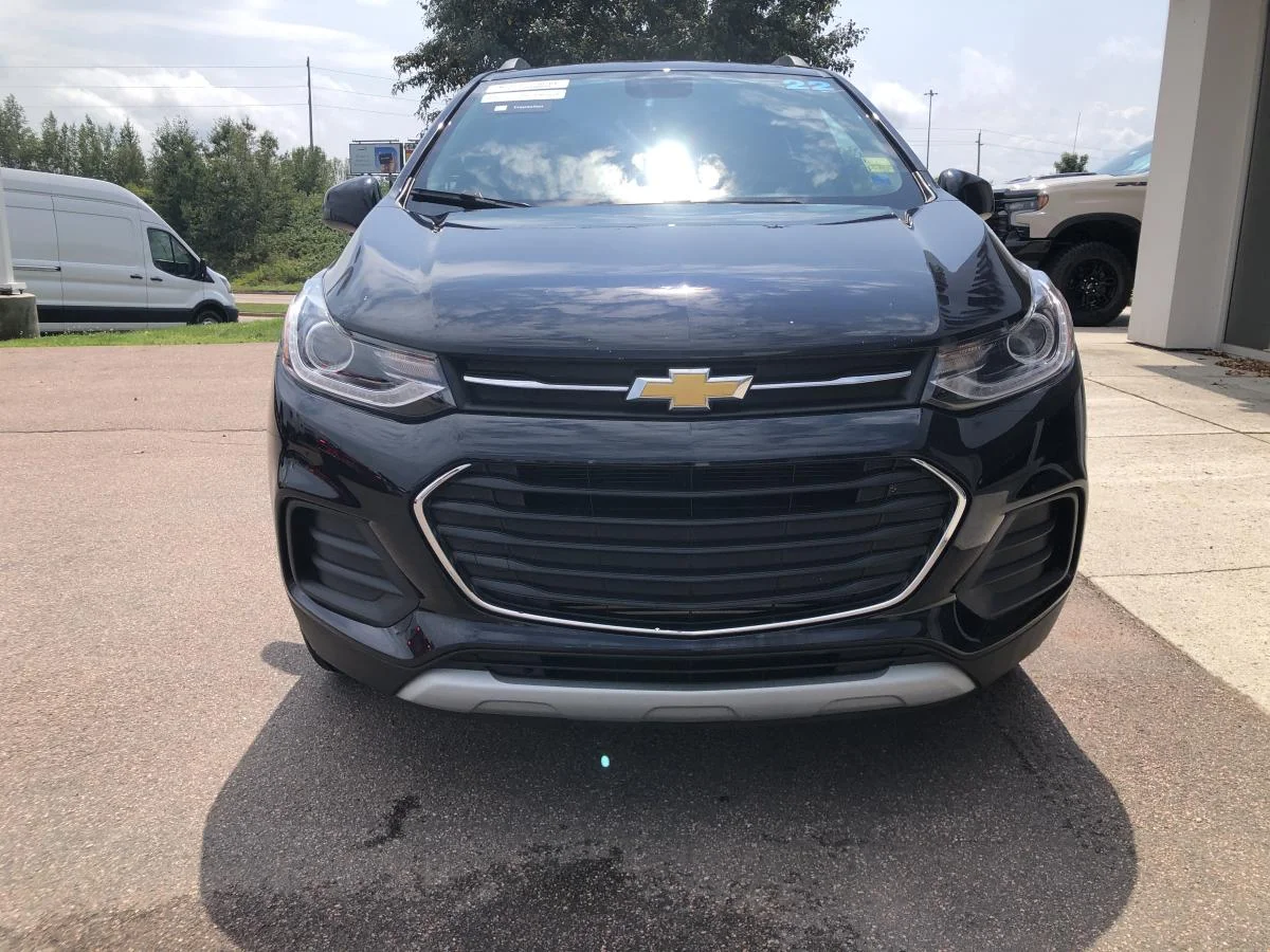 Used 2022 Blue Chevrolet Awd 4dr Lt image 4