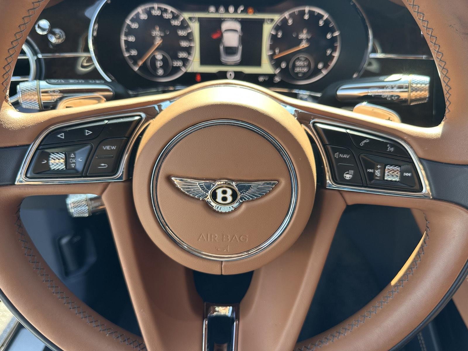 Used 2020 Dark Sapphire BENTLEY  image 24