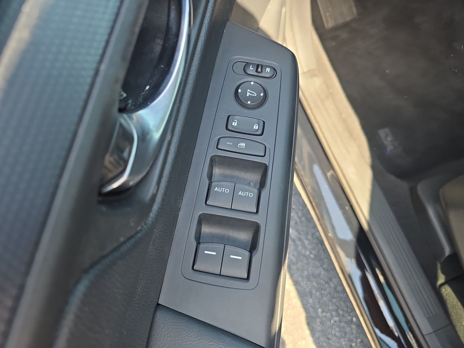 2023 Honda CR-V EX - Photo 14