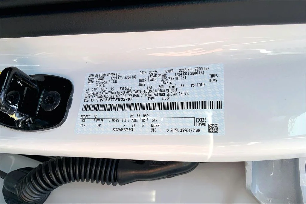 New 2026 Oxford White Ford XLT image 14