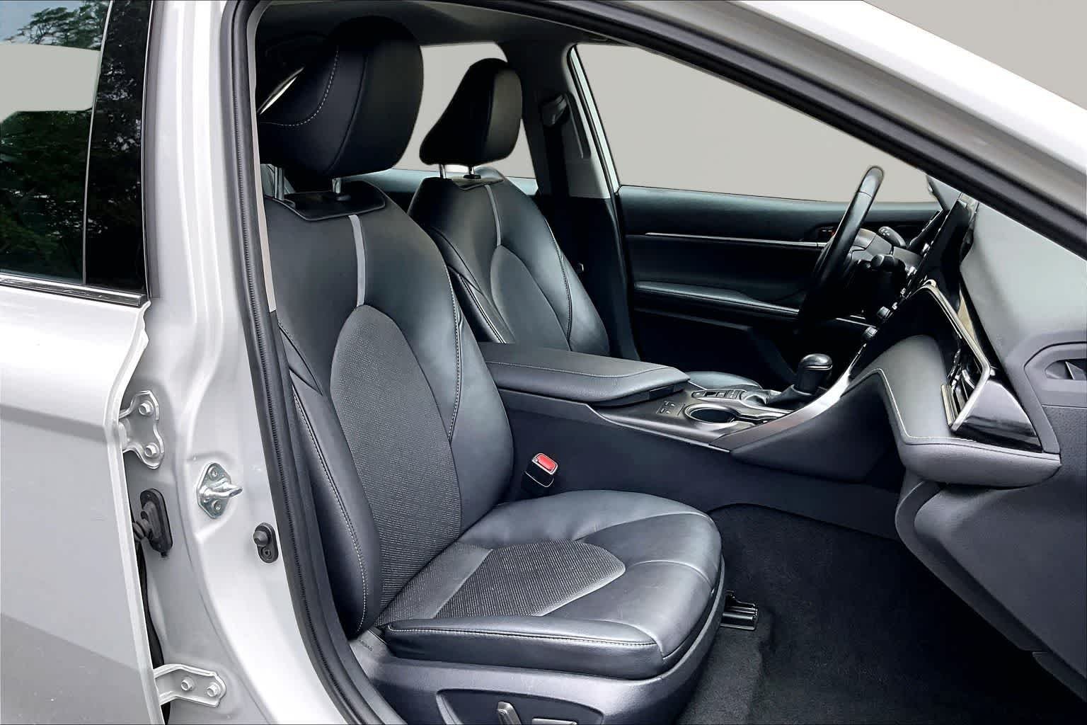 Used 2023 Ice Edge Toyota XSE image 9