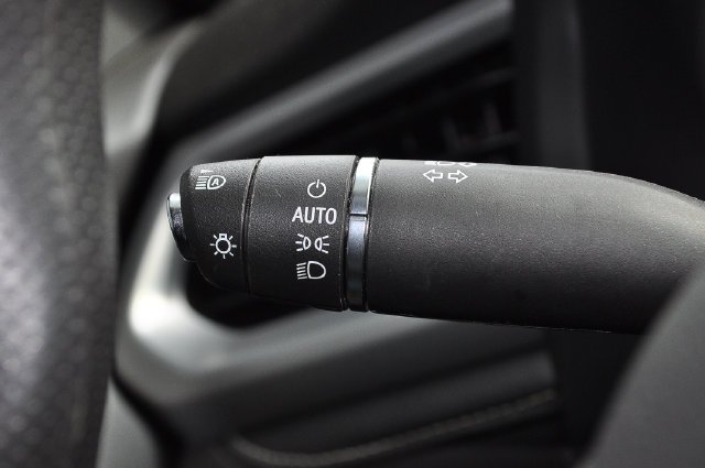 Used 2021 Black GMC SLE image 32