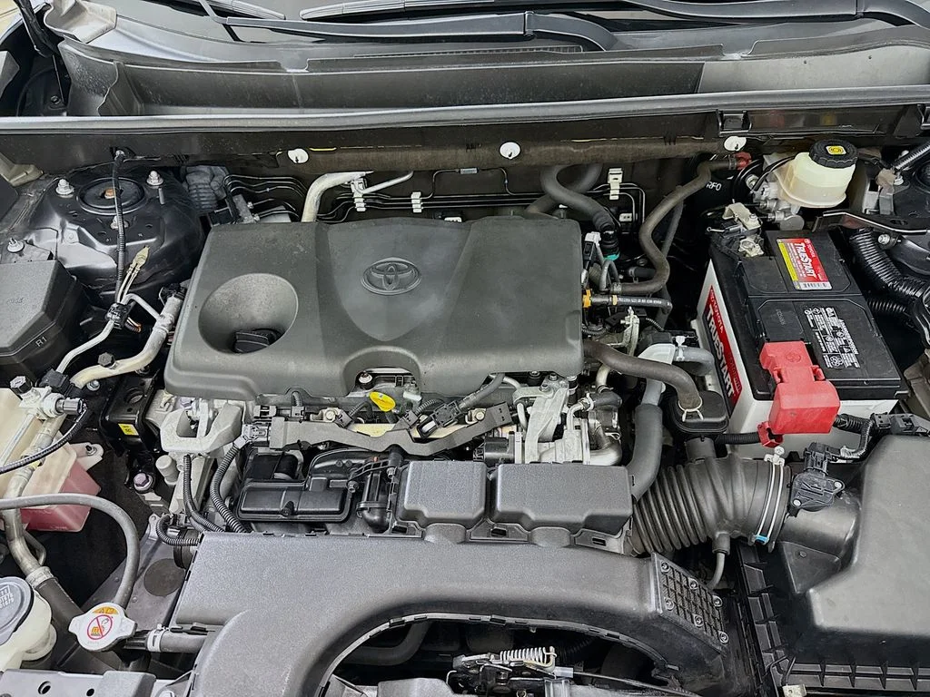 Used 2020 Magnetic Gray Metallic Toyota XLE Premium image 30