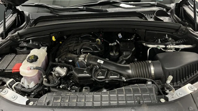 Used 2025 Gray Metallic Jeep Limited image 25