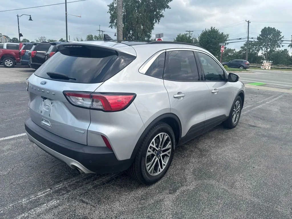 Certified Used 2020 Ingot Silver Ford SEL image 3