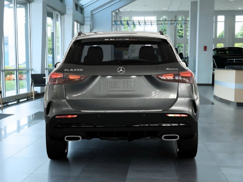 New 2026 Mountain Grey Metallic Mercedes-Benz GLA 250 image 24