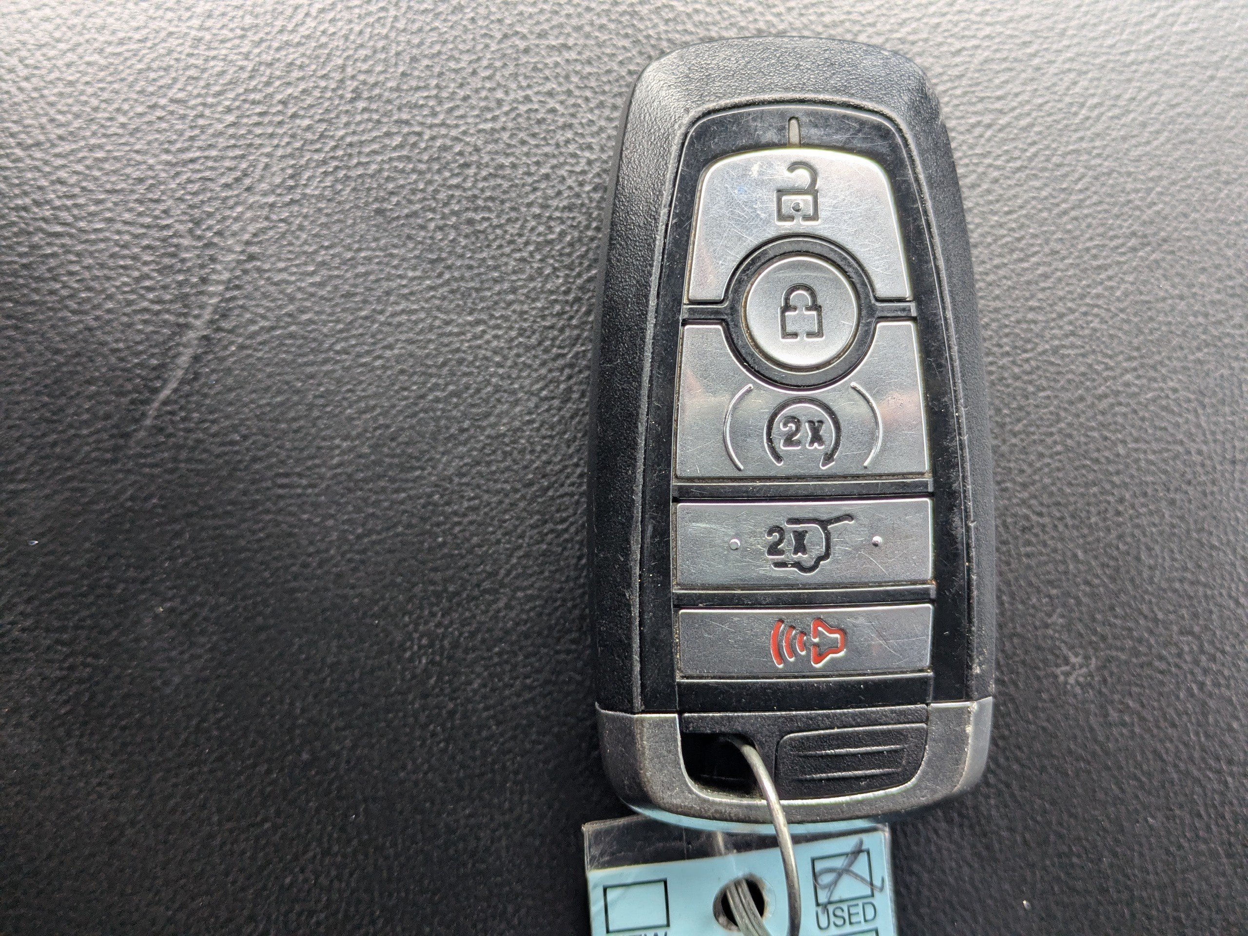 Used 2022 White Ford XLT image 29