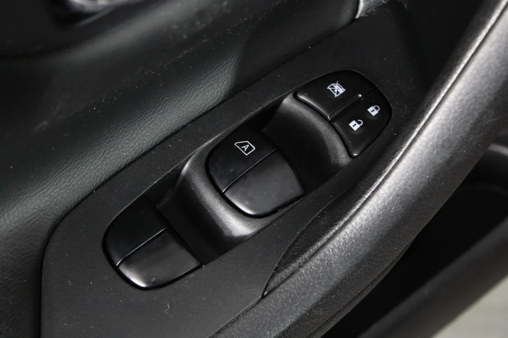 2016 Nissan Altima S - Photo 21
