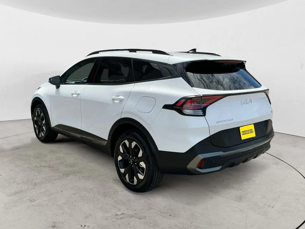 Used 2023 White Kia X-Line image 7