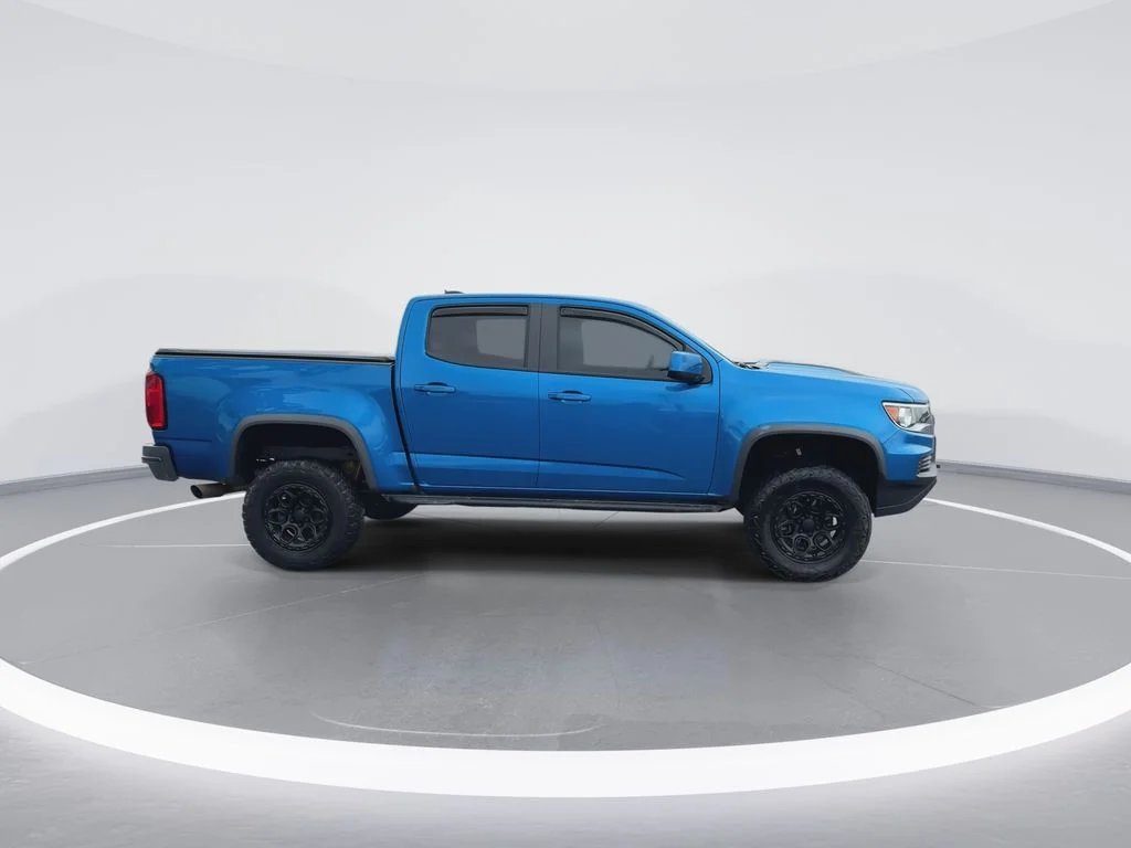 Used 2022 Blue Chevrolet ZR2 image 9