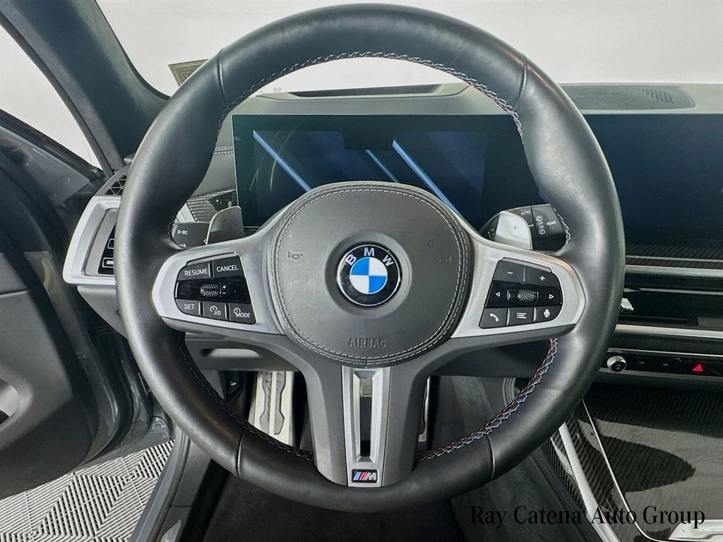Used 2024 Gray BMW M60i image 11