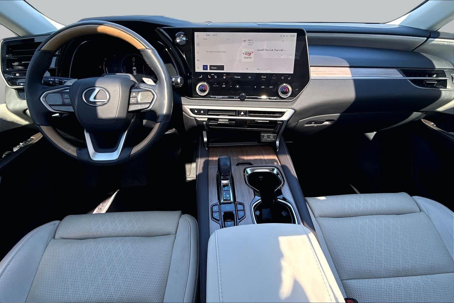 Used 2024 Eminent White Pearl Lexus Luxury image 15
