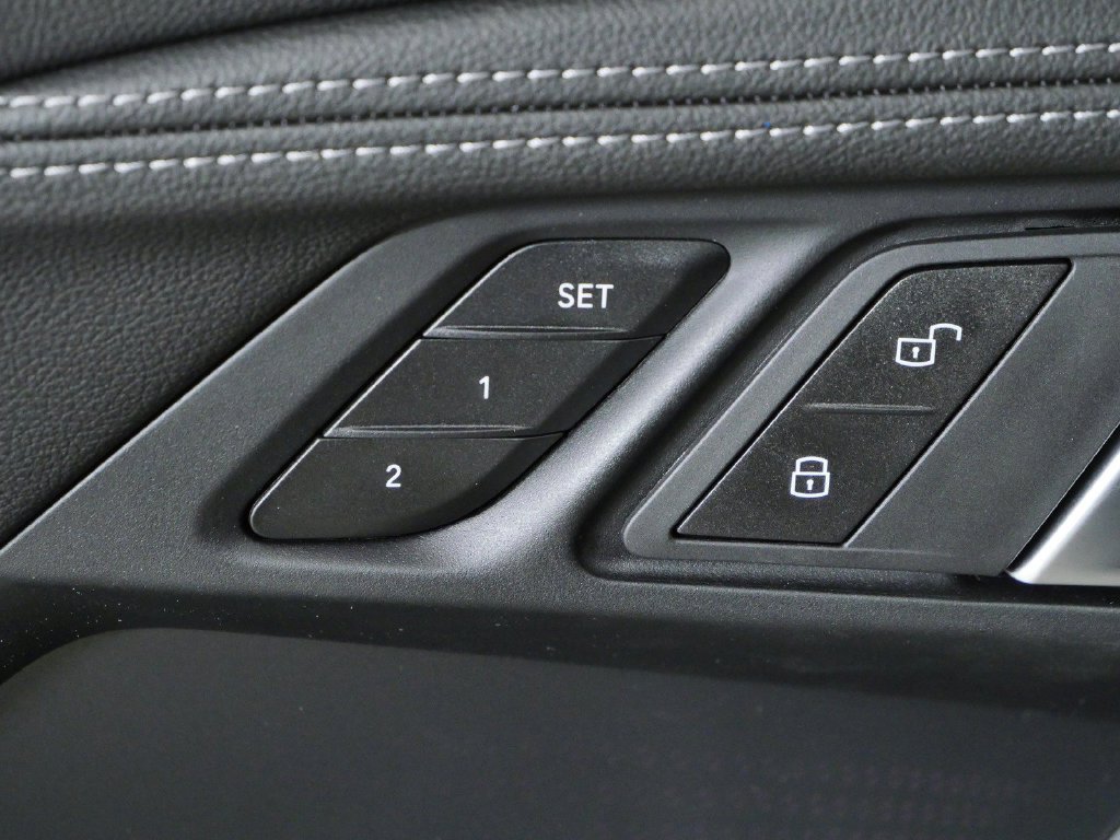 New 2026 Black Sapphire Metallic BMW 230i xDrive image 31