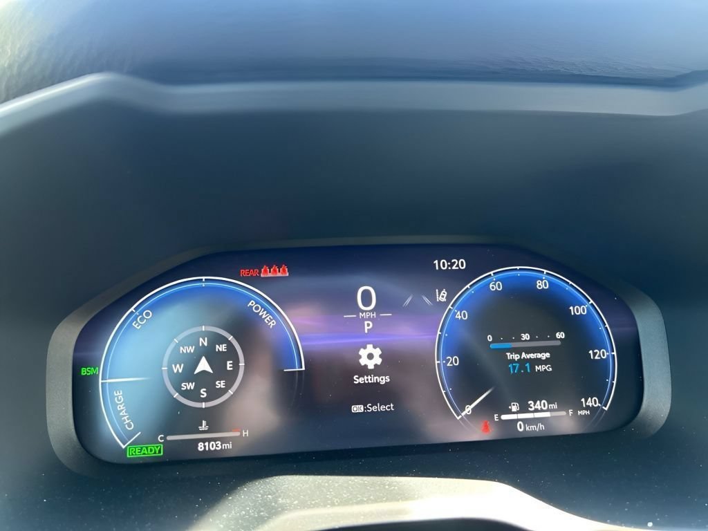 Used 2025 Wind Chill Pearl Toyota Limited image 25