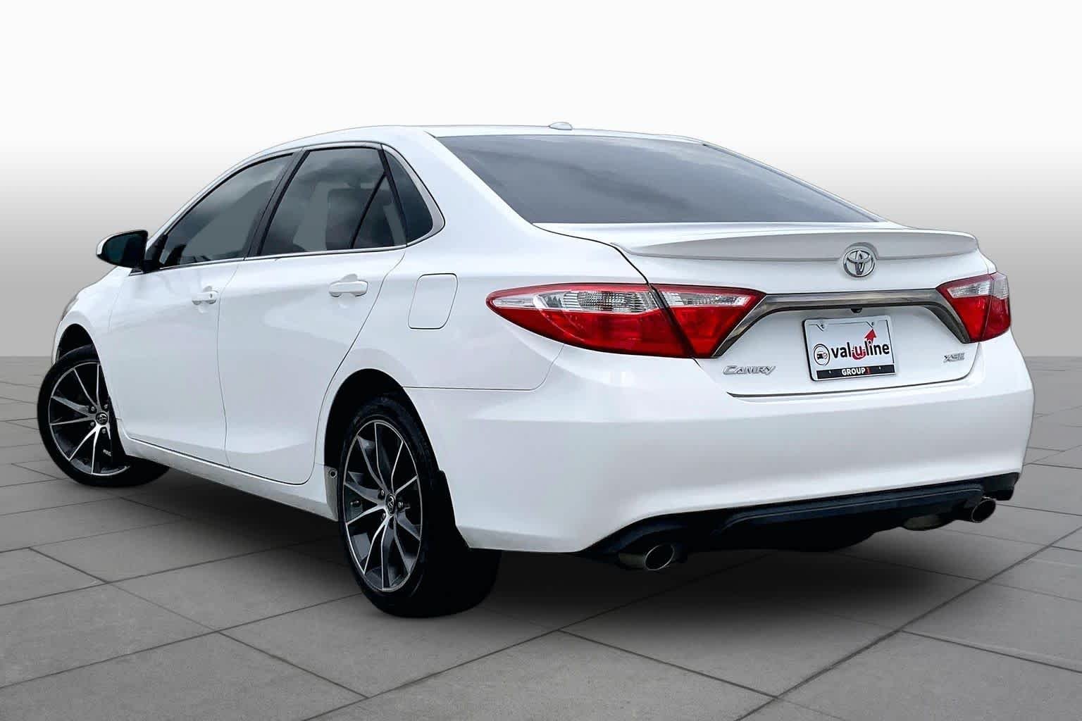 Used 2015 Super White Toyota XSE image 12