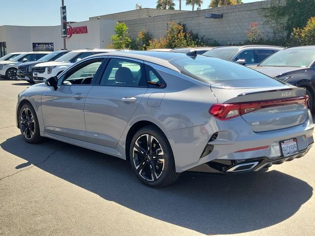Used 2024 Gray Kia GT-Line image 3