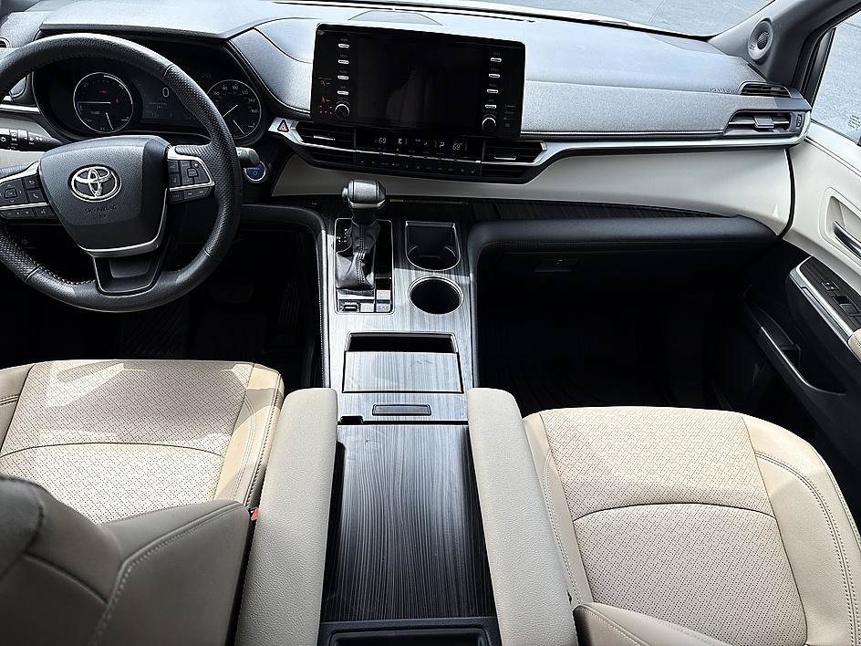 Used 2024 Wind Chill Pearl Toyota Limited image 18