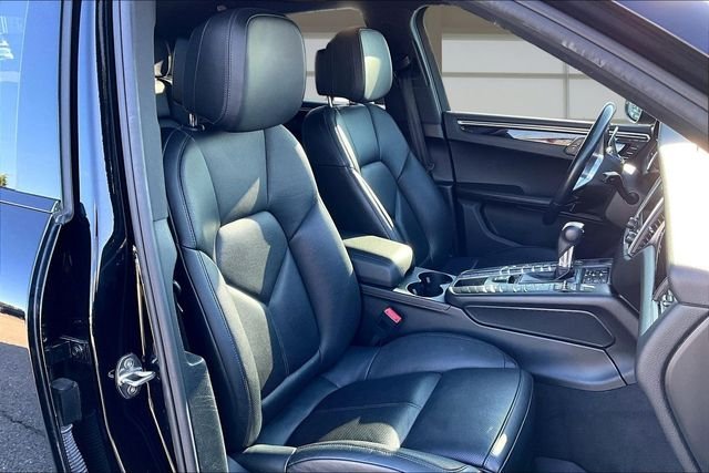 Used 2018  Porsche S image 7