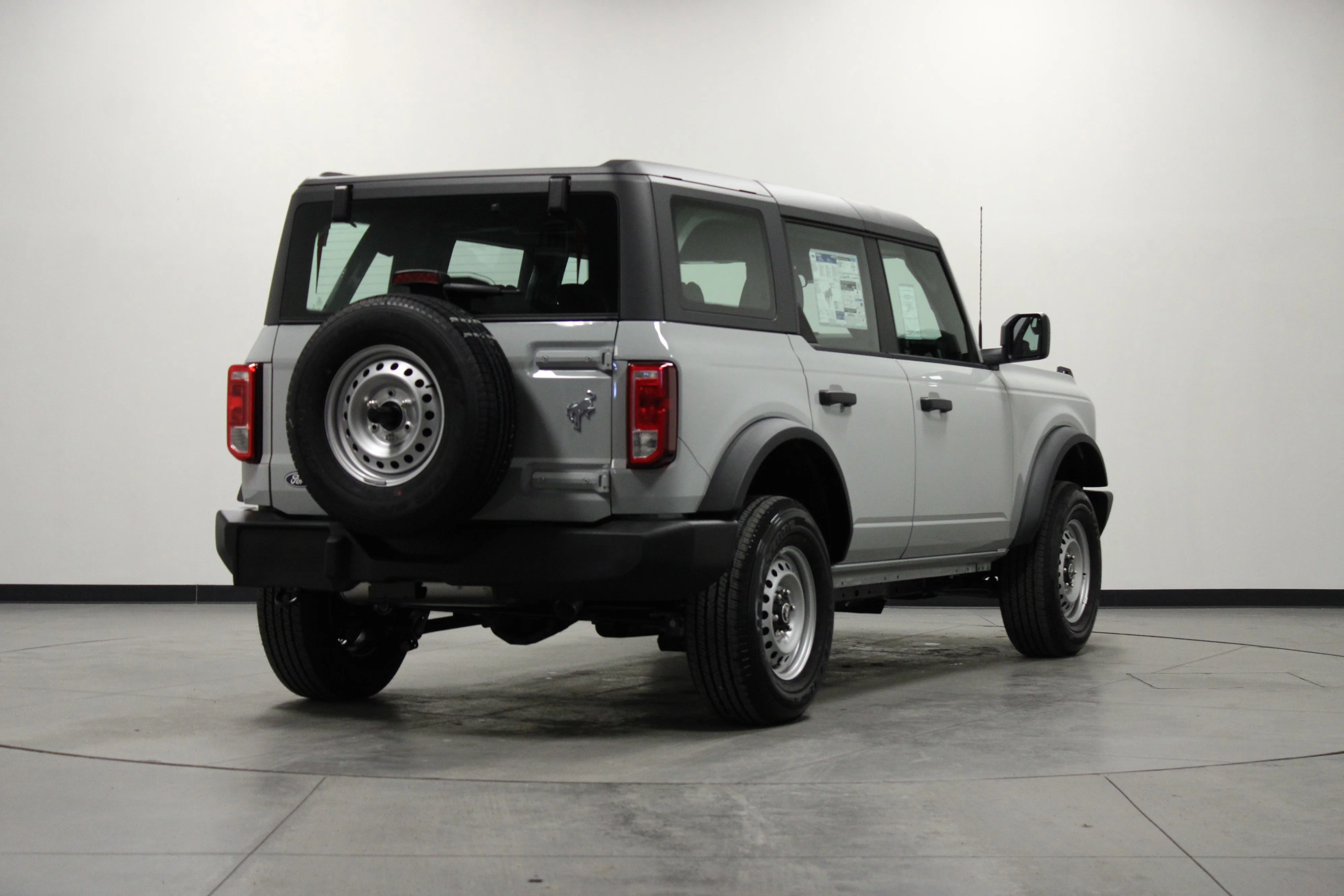New 2026 Avalanche Ford Base image 4