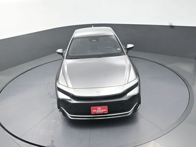 Used 2023  Toyota XLE image 22