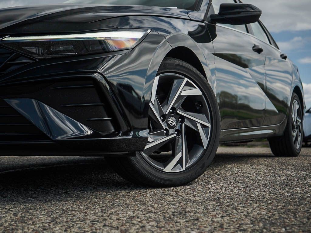New 2026 Abyss Black Hyundai Limited Sedan FWD image 6
