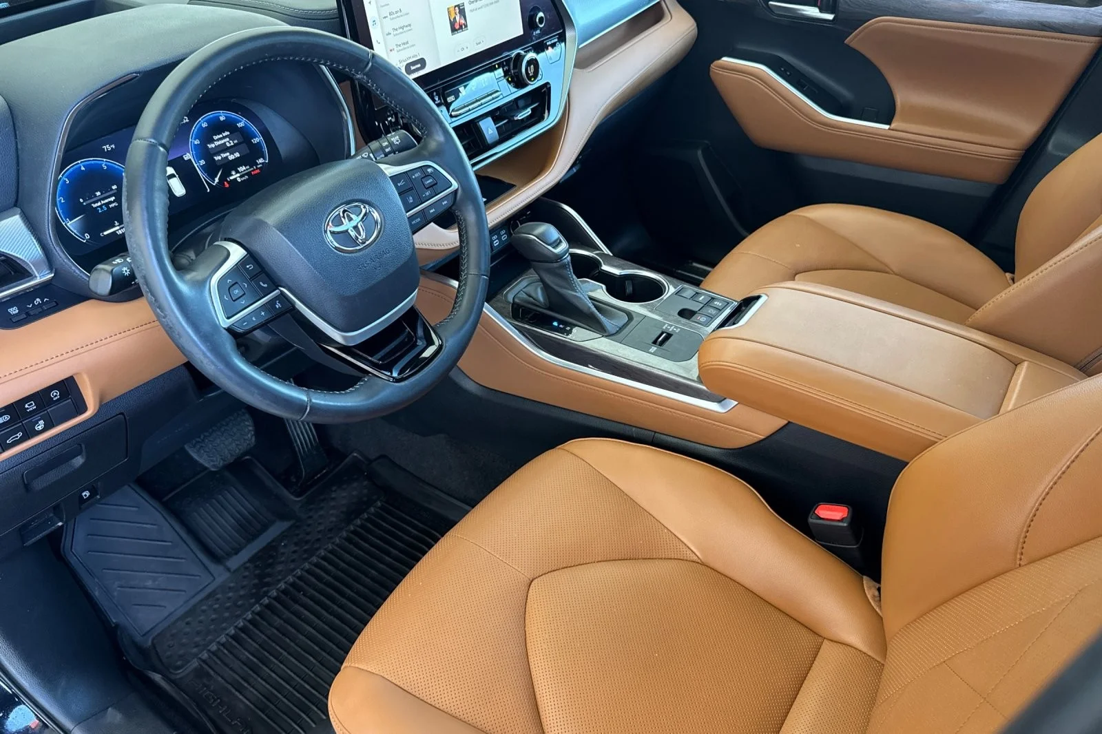 Used 2023 MIDNIGHT BLACK Toyota Platinum image 9