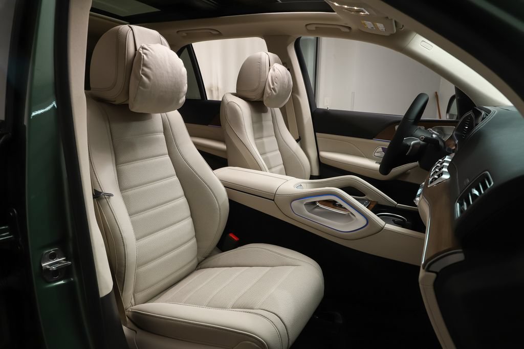 New 2026 MANUFAKTUR Ireland Mid Green Metallic Mercedes-Benz GLE 450 image 52